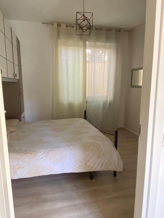 Appartmentslapiazzetta -1-2-6 Sesto Calende Exterior photo